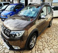 Auto - Dacia sandero stepway 0.9 tce 12v t-gpl 90 s&s