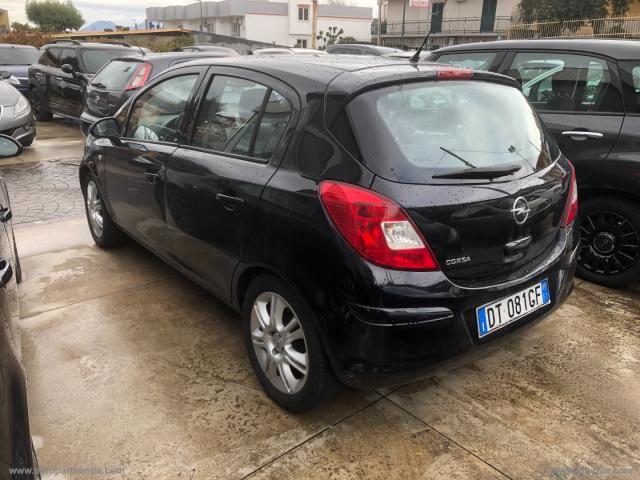 Auto - Opel corsa 1.2 5p. cosmo