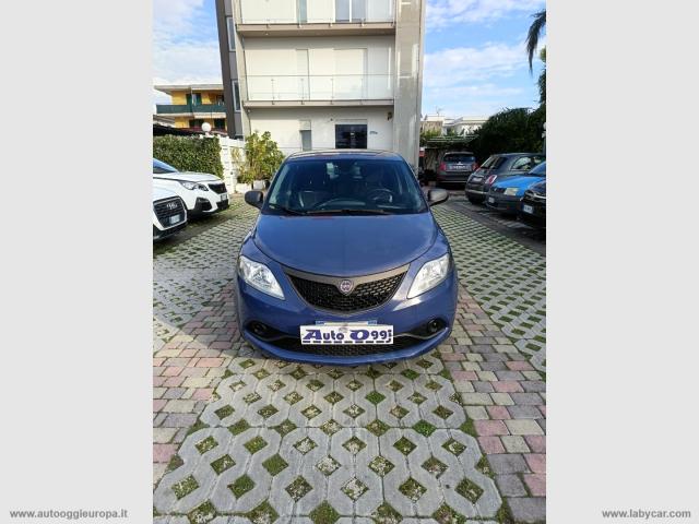 Lancia ypsilon 1.2 69 cv 5p. unyca