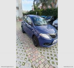 Auto - Lancia ypsilon 1.2 69 cv 5p. unyca