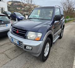 Auto - Mitsubishi pajero 2.5 tdi 3p. gl autocarro