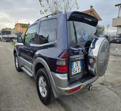 Auto - Mitsubishi pajero 2.5 tdi 3p. gl autocarro