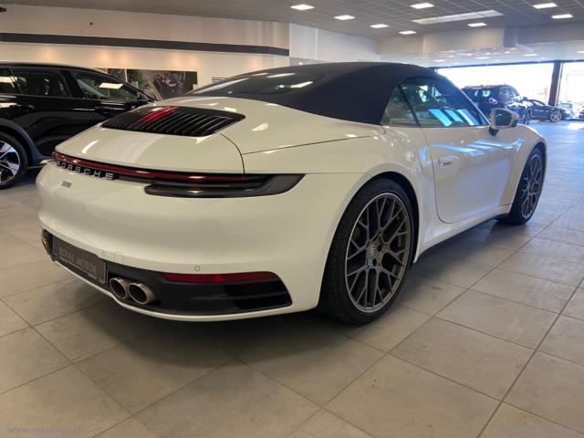 Auto - Porsche 911 carrera s cabriolet