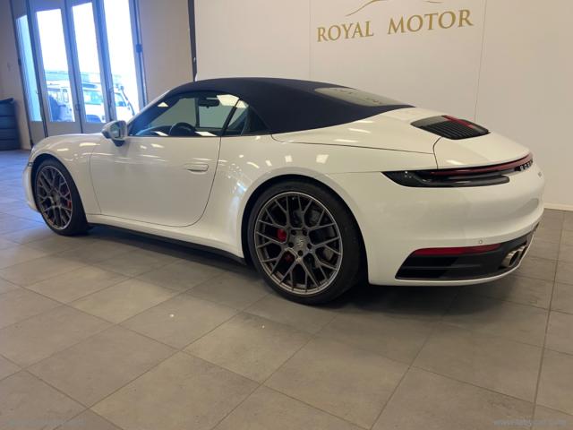 Auto - Porsche 911 carrera s cabriolet