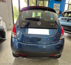 Auto - Lancia ypsilon 1.0 firefly 5p.s&s hyb. eco gold