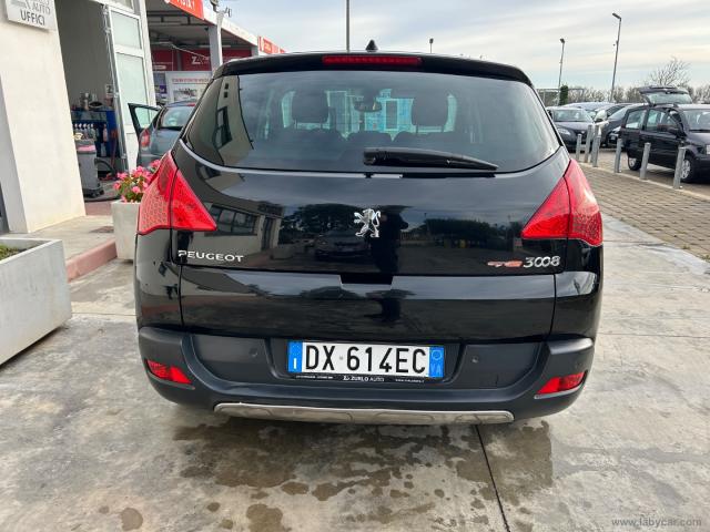 Auto - Peugeot 3008 1.6 hdi 110 cv ca. robot. premium