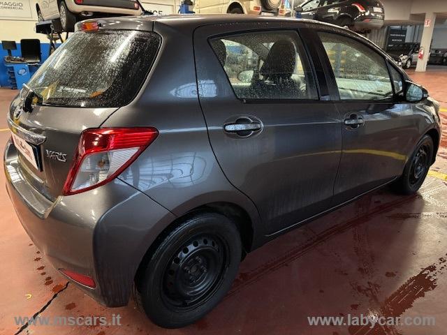 Auto - Toyota yaris 1.4 d-4d 5p.