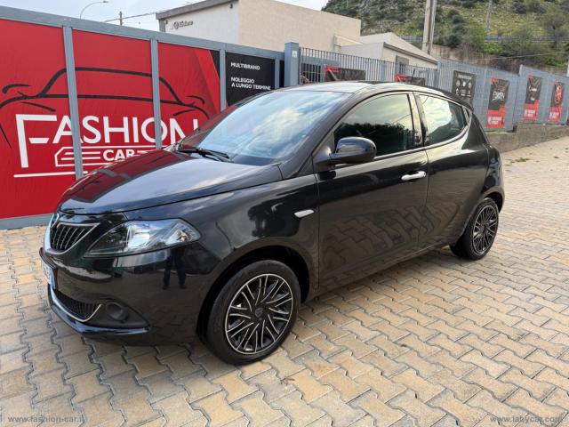 Lancia ypsilon 1.2 69 cv 5p. gpl ecochic gold