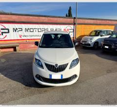 Auto - Lancia ypsilon gold hybrid 1.0 70cv