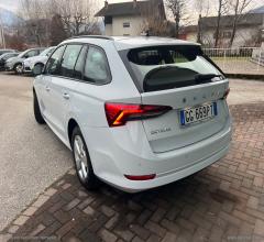 Auto - Skoda octavia 2.0 tdi evo scr dsg ambition