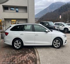 Auto - Skoda octavia 2.0 tdi evo scr dsg ambition