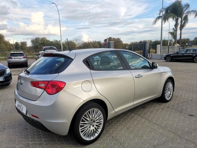 Auto - Alfa romeo giulietta 1.6 jtdm-2 120 cv business