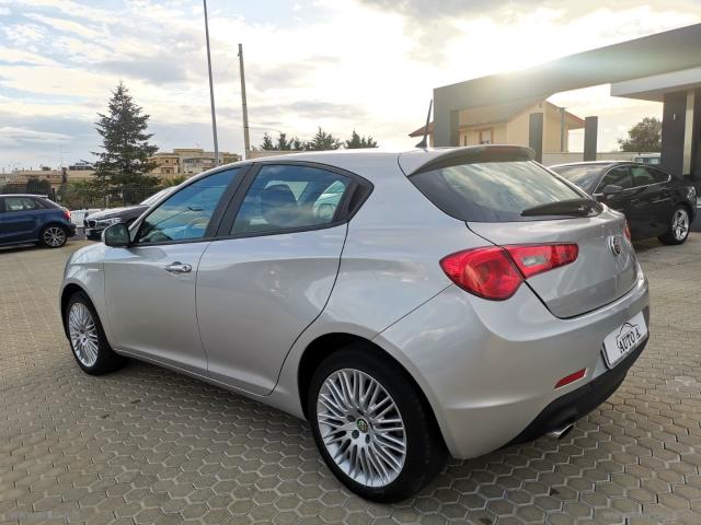 Auto - Alfa romeo giulietta 1.6 jtdm-2 120 cv business