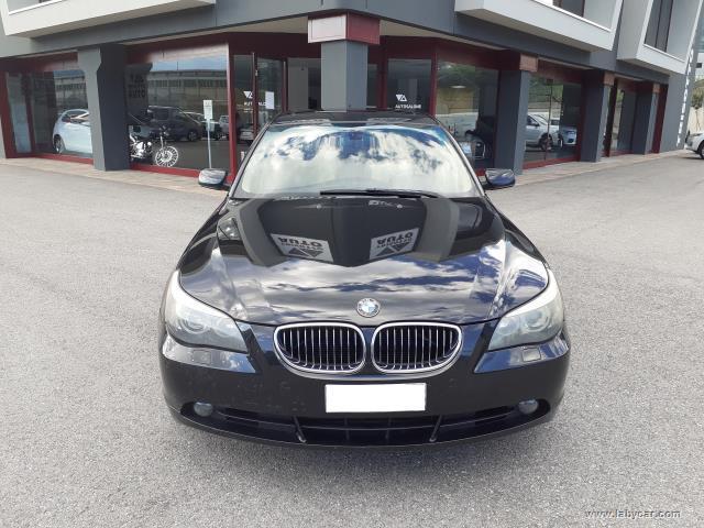 Auto - Bmw 530xd touring attiva