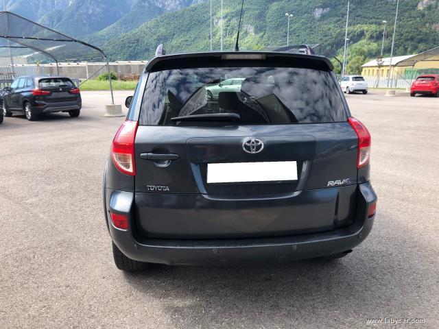 Auto - Toyota rav4 2.2 d-4d 177 cv