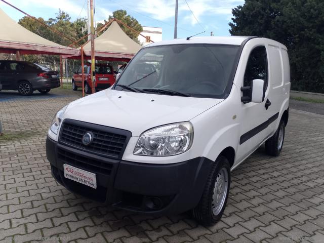 Auto - Fiat doblÃ² 1.3 mjt 16v active