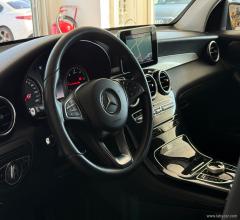 Auto - Mercedes-benz glc 220 d 4matic sport