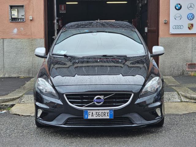 Auto - Volvo v40 d3 geartronic r-design