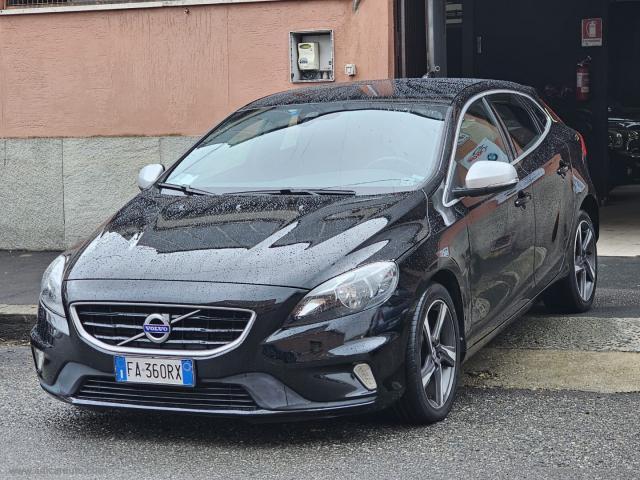 Auto - Volvo v40 d3 geartronic r-design