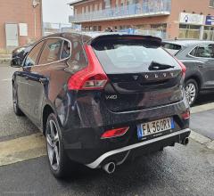 Auto - Volvo v40 d3 geartronic r-design