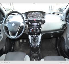 Auto - Lancia ypsilon 1.2 69 cv 5p. s&s gold