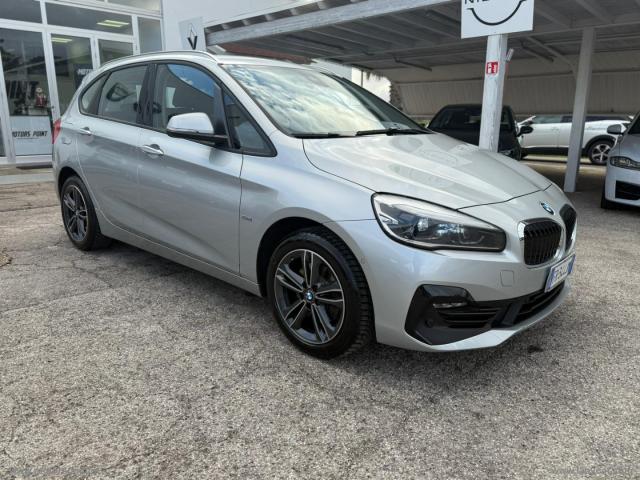 Auto - Bmw 218d active tourer sport