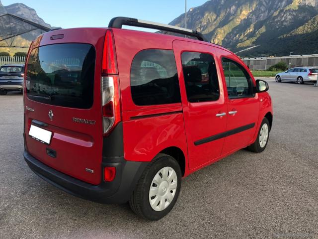 Auto - Renault kangoo 1.2 tce 115 cv 5p.