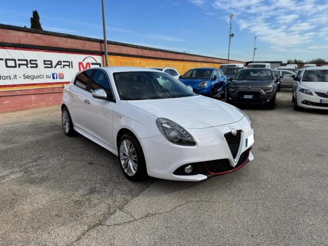 Auto - Alfa romeo giulietta distinctive 1.6 mj 120cv