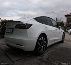 Auto - Tesla model 3 performance dual motor awd