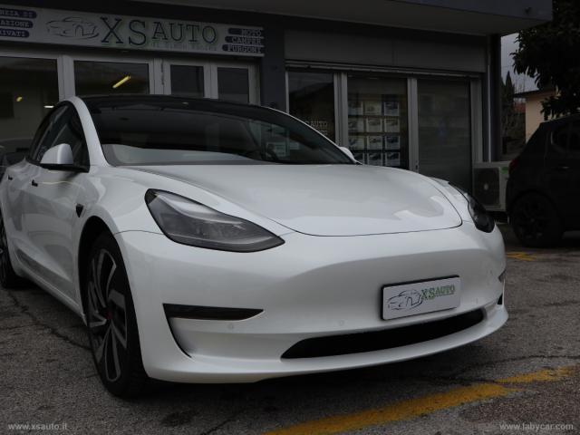 Auto - Tesla model 3 performance dual motor awd