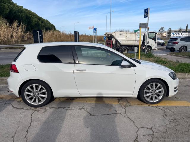 Auto - Volkswagen golf 1.6 tdi 3p. highline bmt