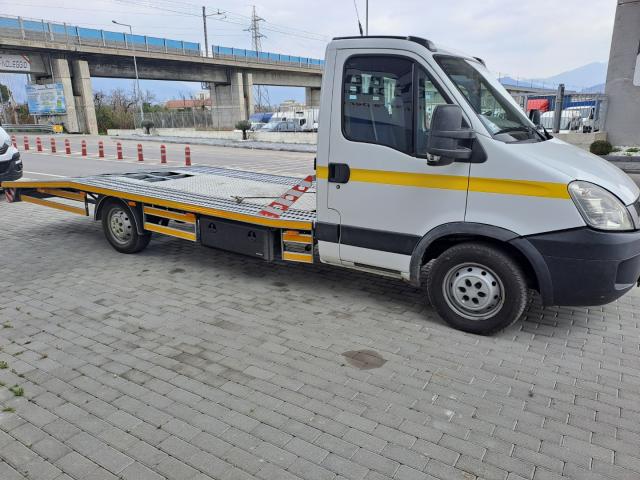 Auto - Iveco 35/s/18 carroattrezzi