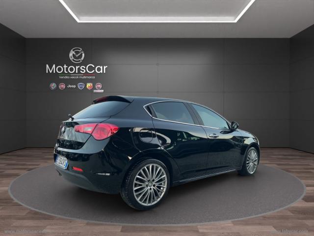 Auto - Alfa romeo giulietta 1.6 jtdm-2 105 cv exclusive