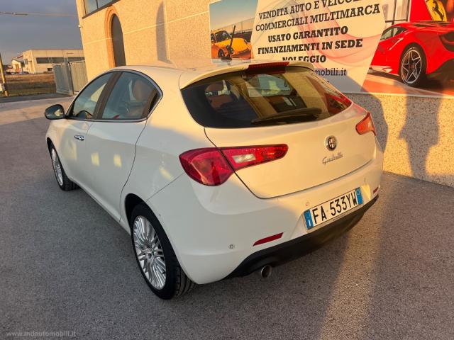 Auto - Alfa romeo giulietta 1.6 jtdm-2 120 cv distinctive