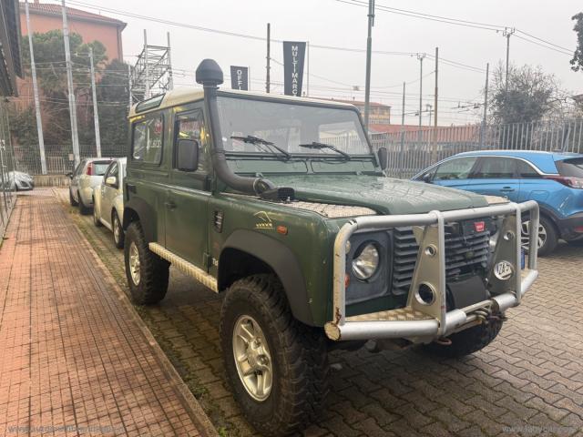 Auto - Land rover defender 90 2.5 td5 soft-top+++gancio traino