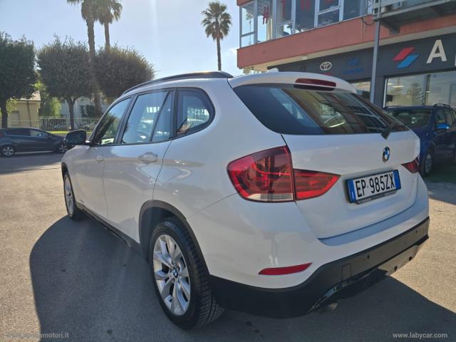 Auto - Bmw x1 xdrive18d