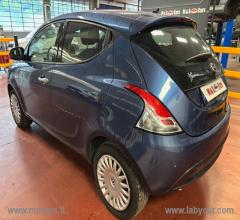 Auto - Lancia ypsilon 1.0 firefly 5p.s&s hybrid silver