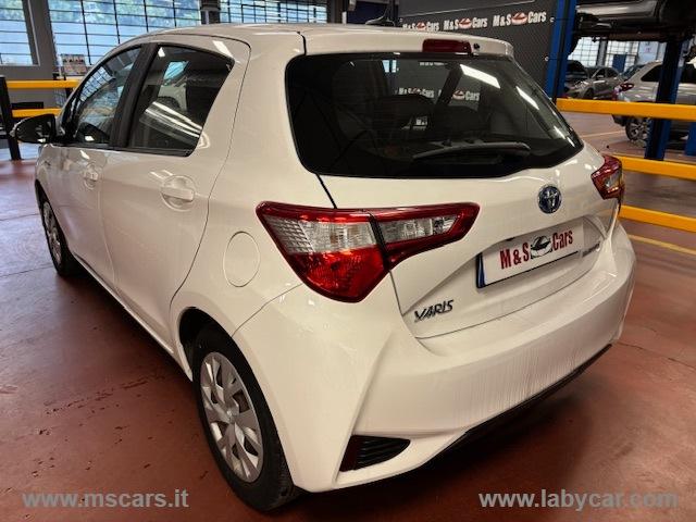 Auto - Toyota yaris 1.5 hybrid 5p. business