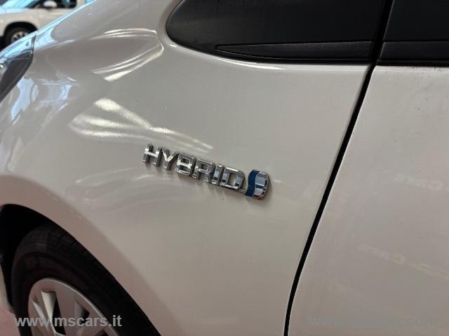 Auto - Toyota yaris 1.5 hybrid 5p. business