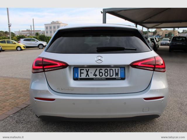 Auto - Mercedes-benz a 200 d automatic business extra