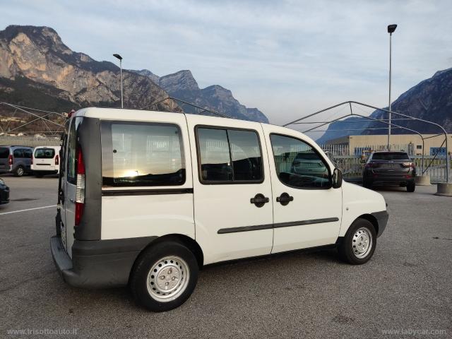 Auto - Fiat doblÃ² 1.9 jtd elx autocarro 5 posti