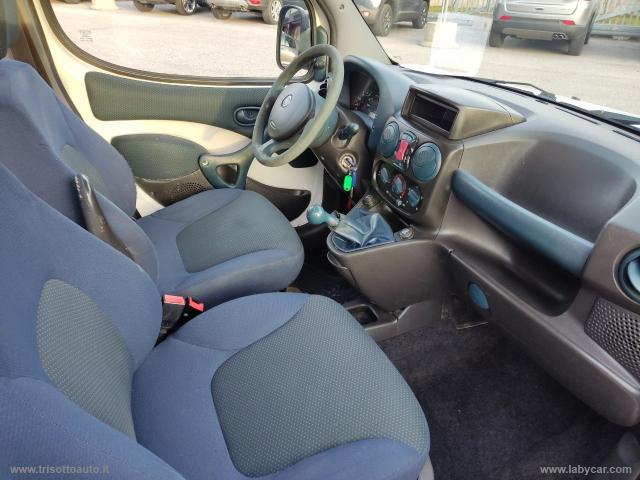 Auto - Fiat doblÃ² 1.9 jtd elx autocarro 5 posti