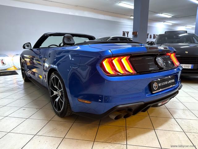 Auto - Ford mustang convertible 2.3 ecoboost