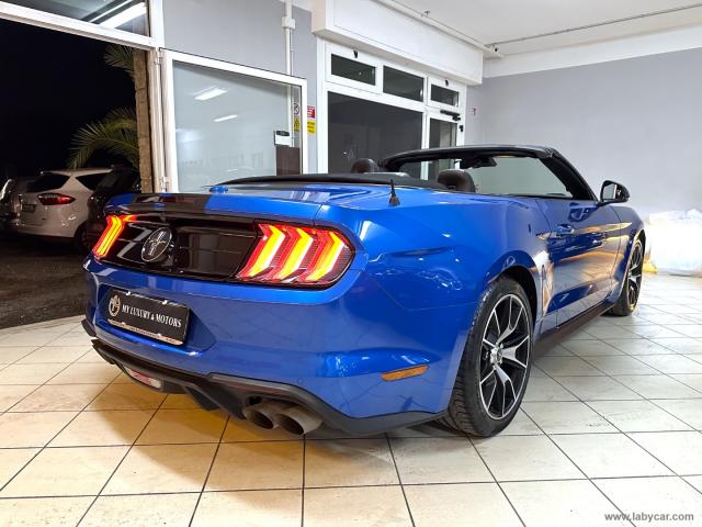 Auto - Ford mustang convertible 2.3 ecoboost