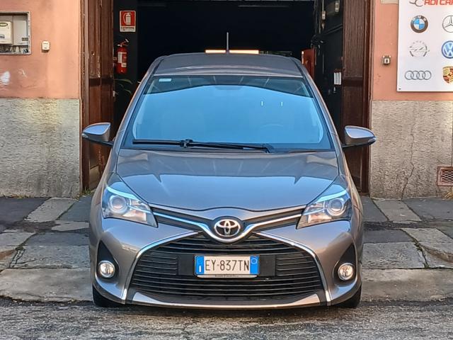 Auto - Toyota yaris 1.0 5p.