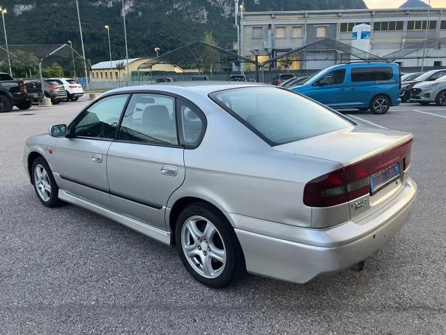 Auto - Subaru legacy 2.5 bz/gpl 156cv