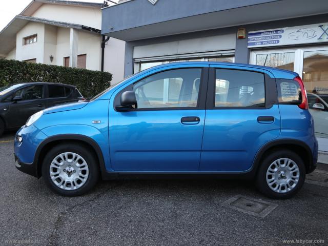 Auto - Fiat panda 1.0 hybrid sport noleggio breve termine