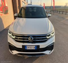 Auto - Volkswagen tiguan 2.0 tdi 150cv scr dsg r-line