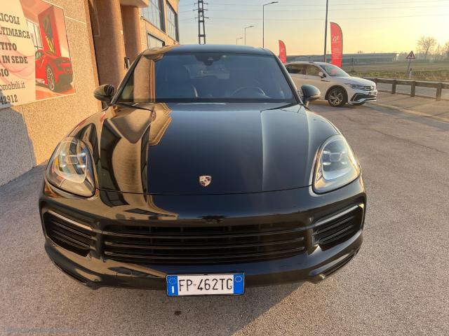 Auto - Porsche cayenne 3.0 v6