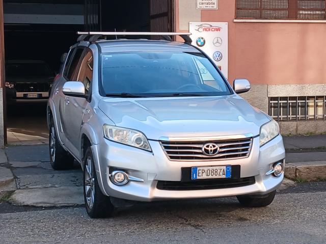 Toyota rav4 2.2 d-cat a/t 4wd lounge